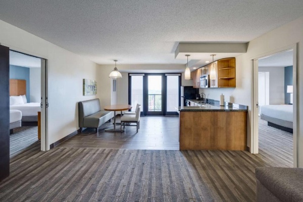 Hyatt House Hartford North Windsor image 23